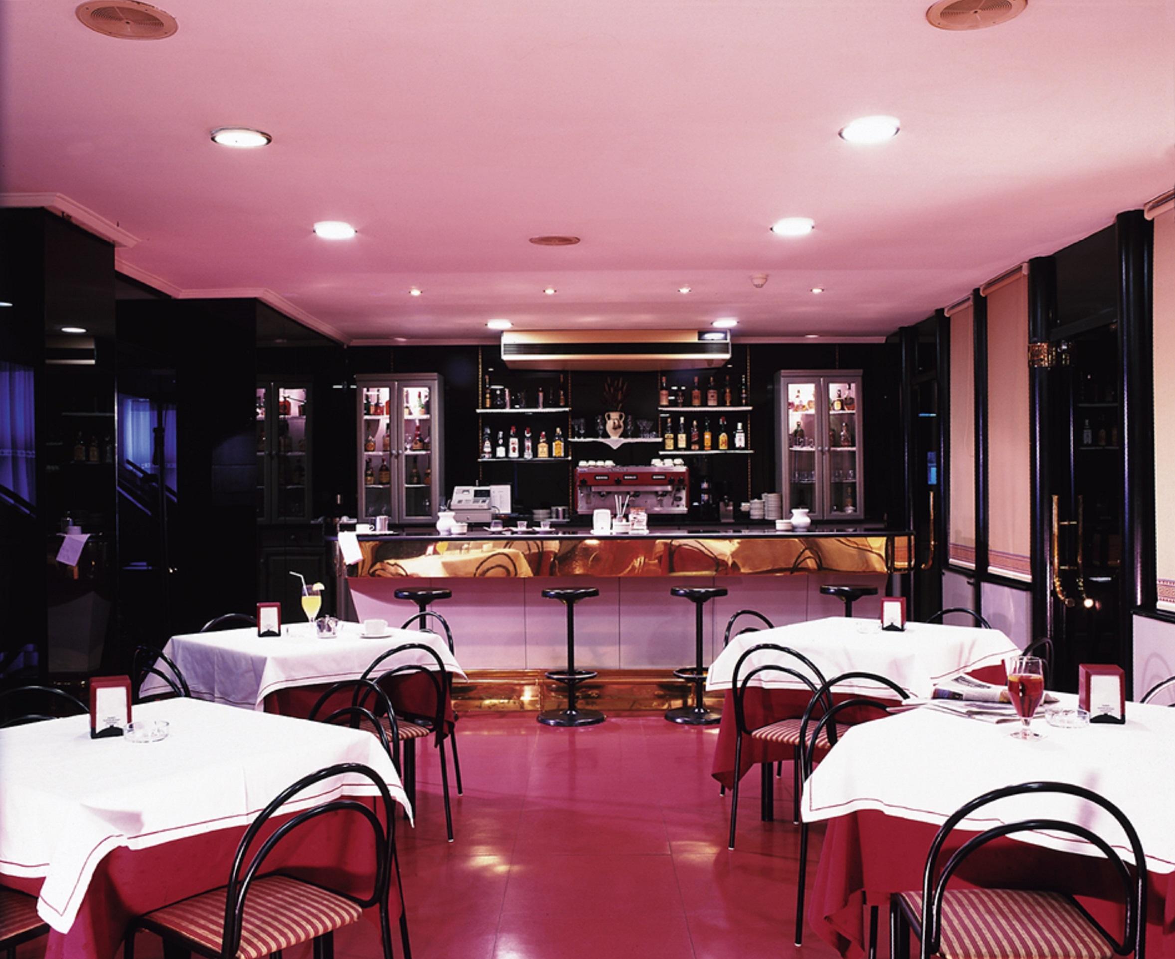 Celuisma Torrelavega Hotel Bagian luar foto