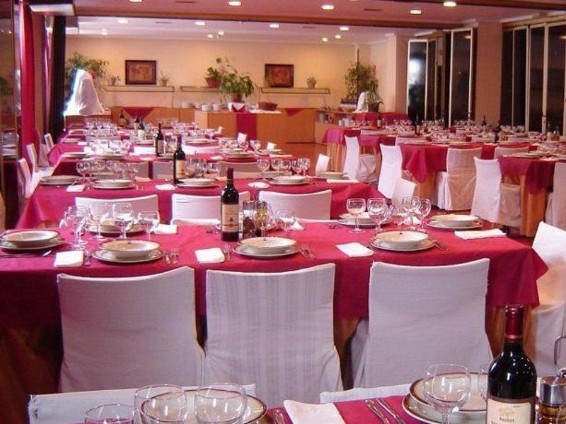 Celuisma Torrelavega Hotel Bagian luar foto